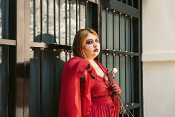 15 Horror Movie Settings You Can Wear Today